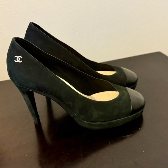 Chanel Shoes - Picture 3 of 14